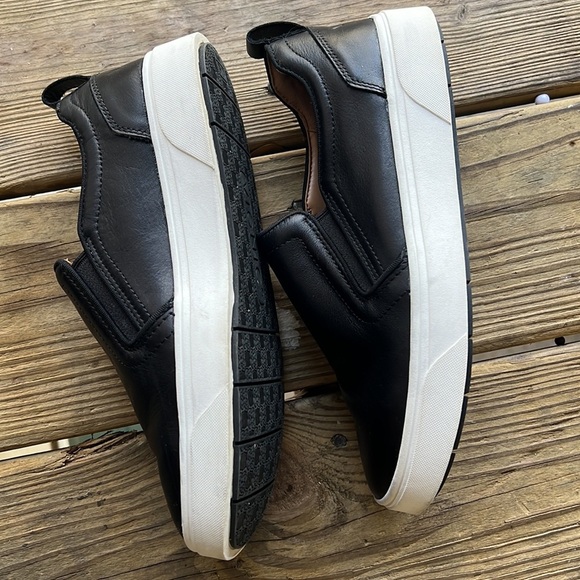 Vionic Kimmie Black Leather Slip On Sneaker  size 7.5 - Picture 2 of 6